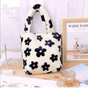 Fluffy Shoulder Bag Furry Plush Underarm Handbag Faux Fur Flower Tote Bag